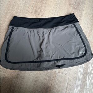 ALO Yoga Black and Gray Mini Skirt